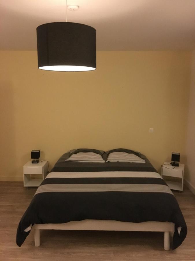 Saint-Menoux Chambres D'Hote Les Bredins מראה חיצוני תמונה
